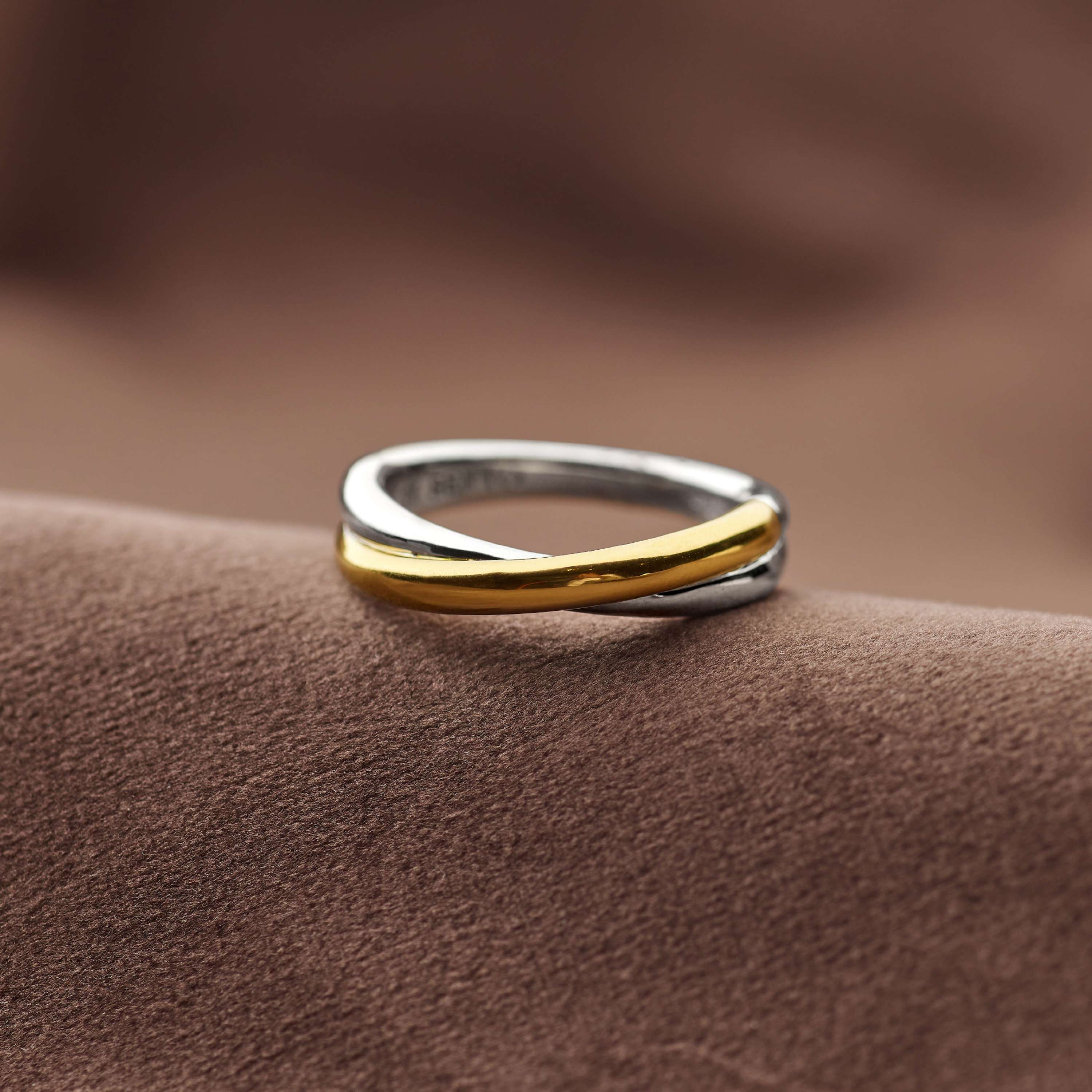 Bicolor Crossover Ring - XS model