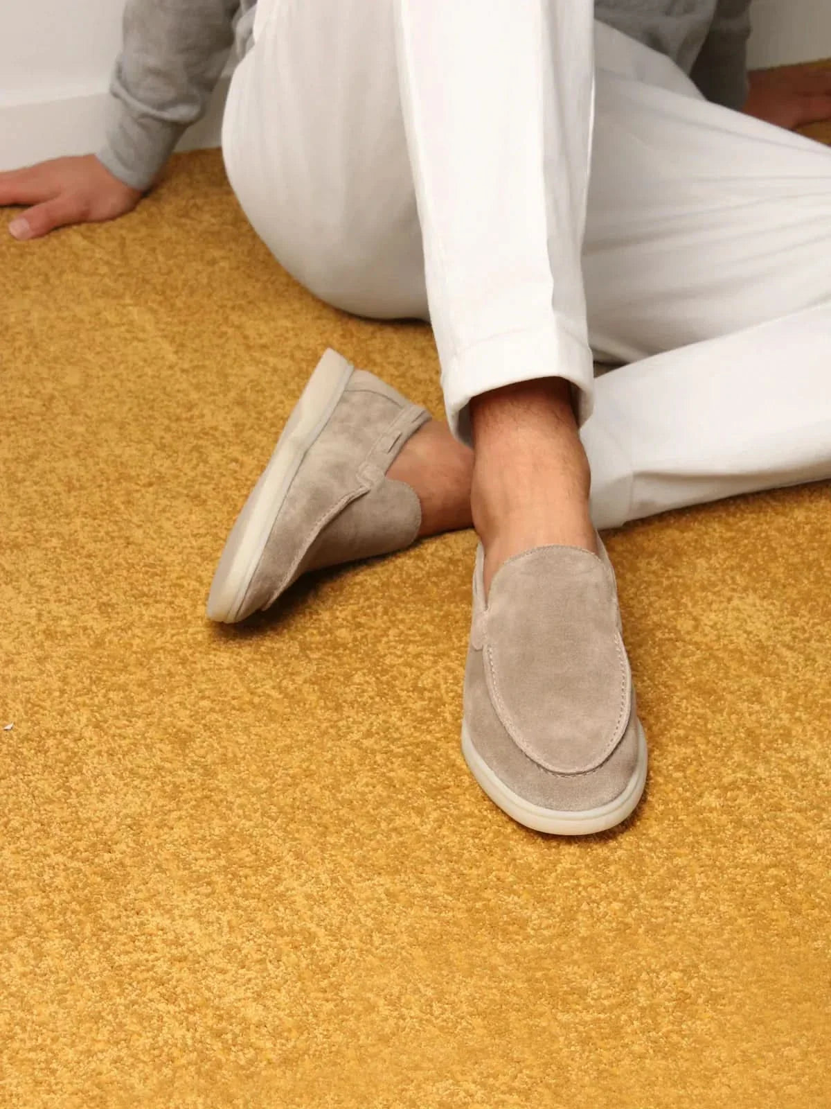 Classic Suède Loafer Light Grey