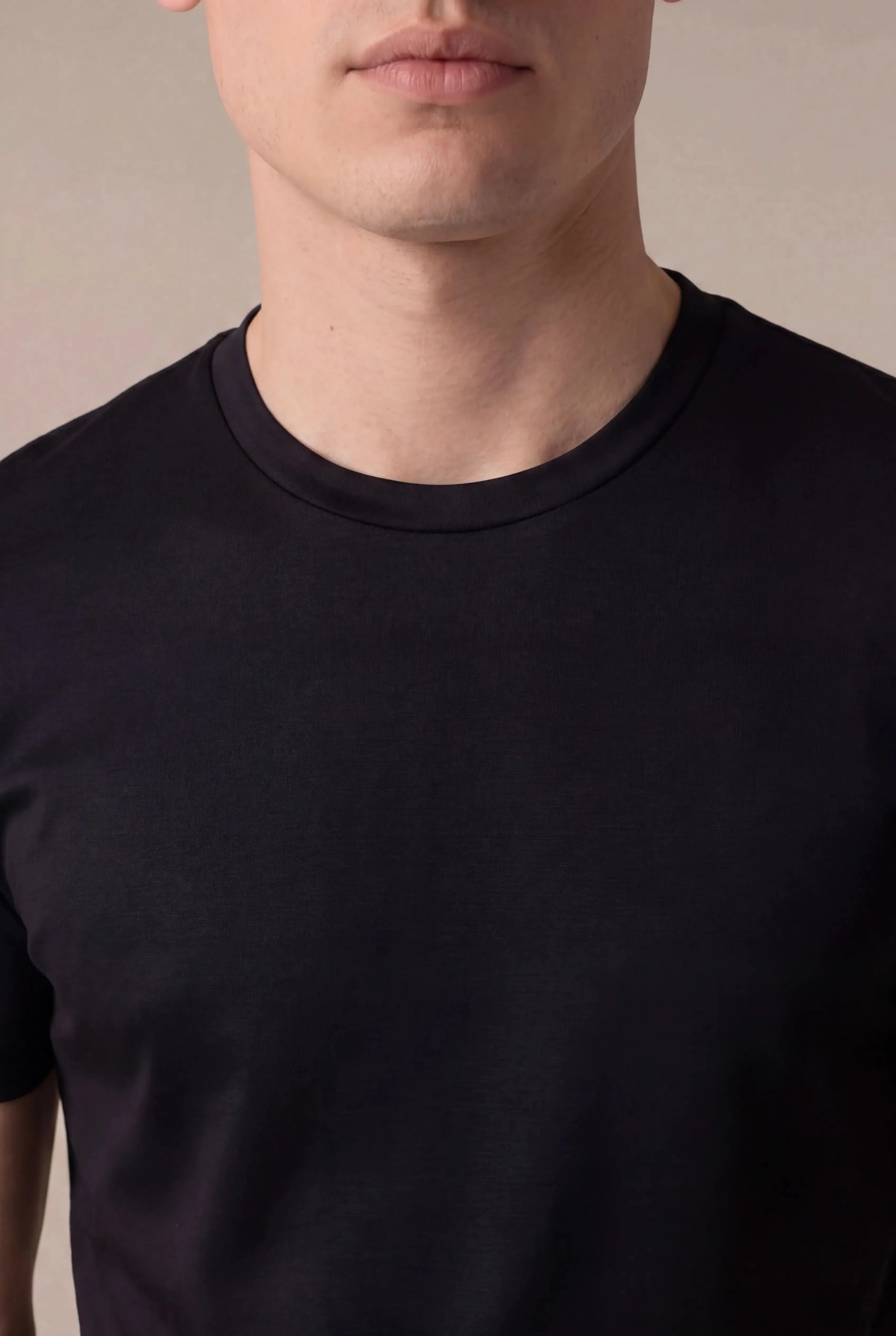 Darnino Cotton Tee Black