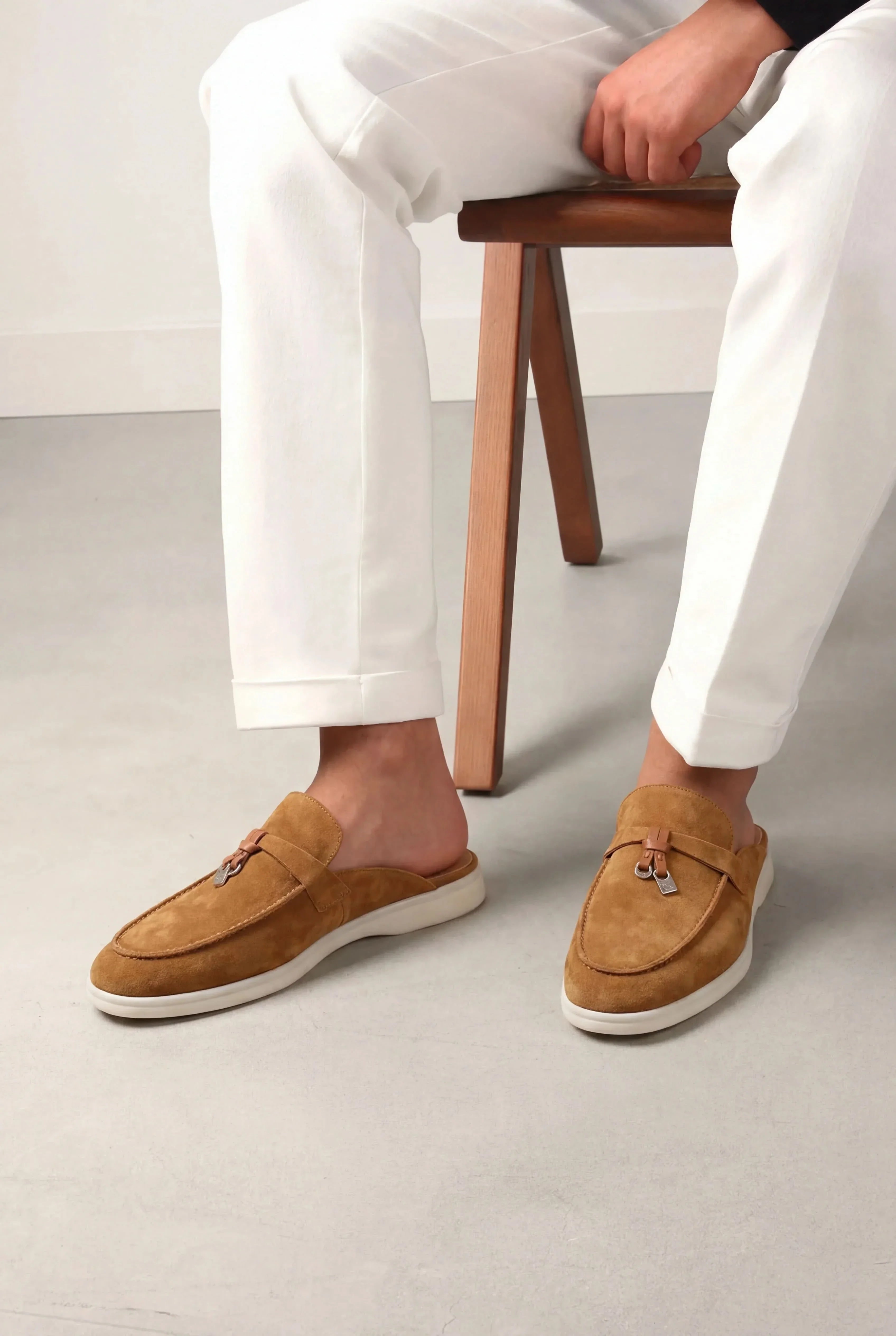 Suède Maroon Explorer Mule