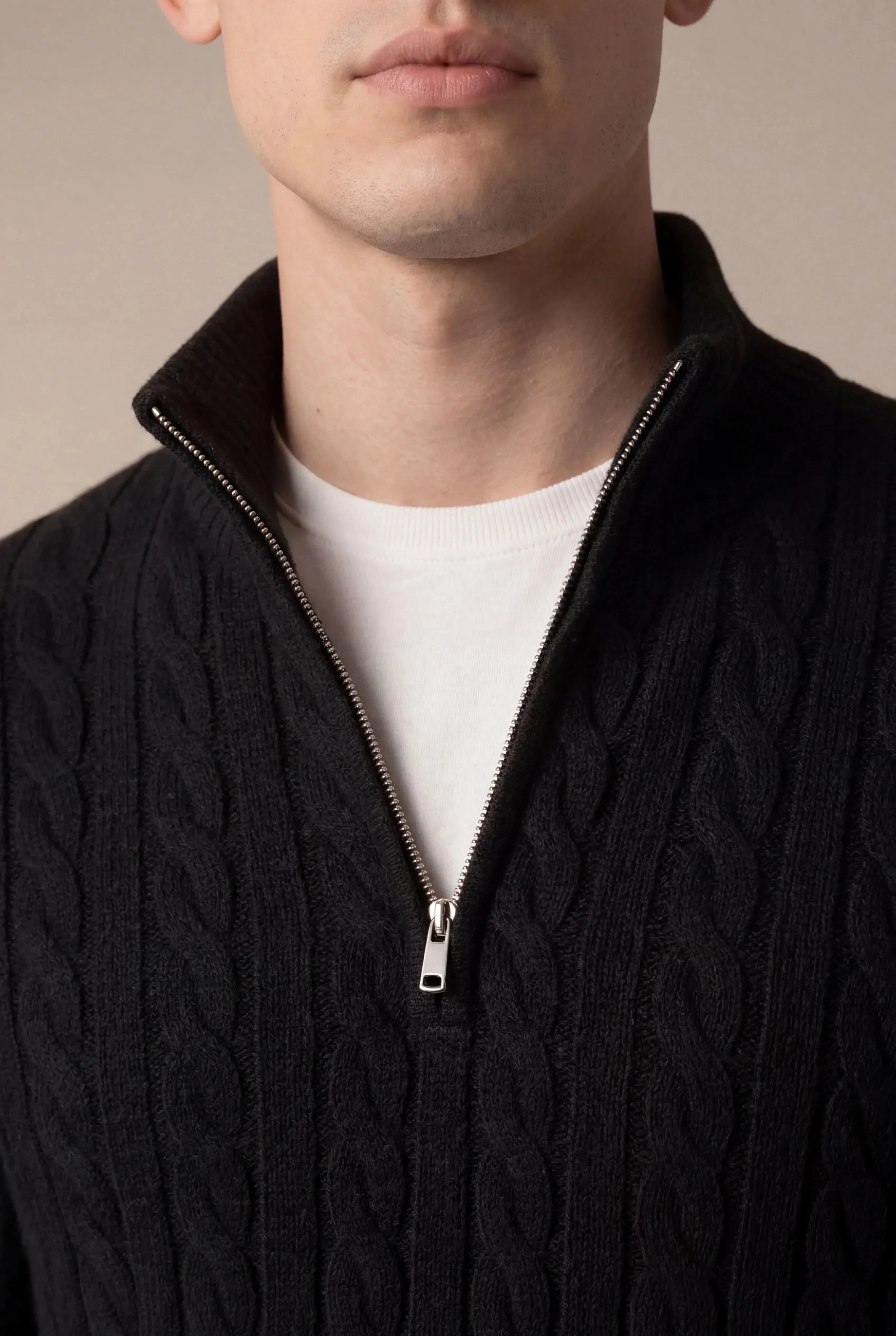 Sero Zip Knit Black