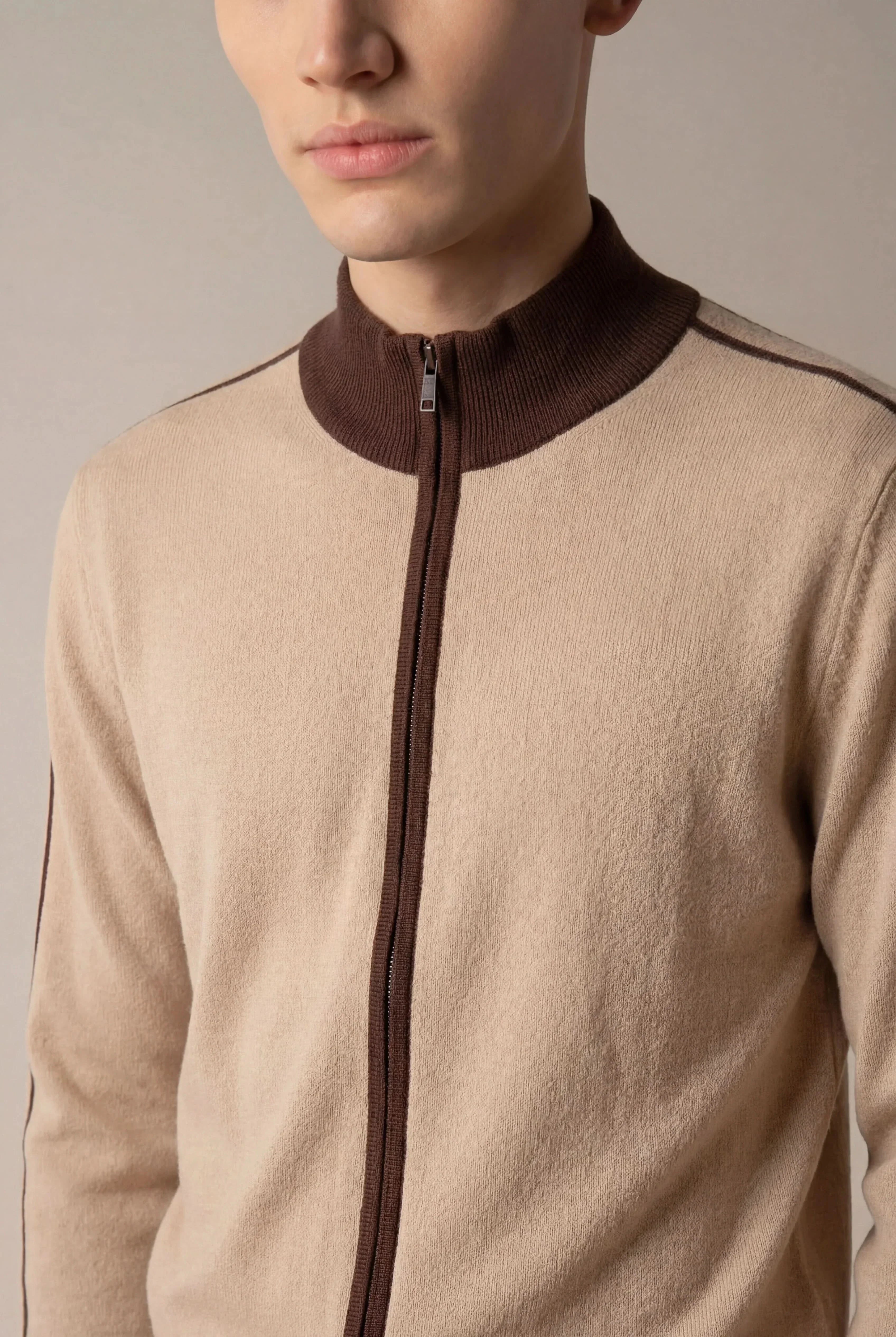 Santiono Cargidan Beige