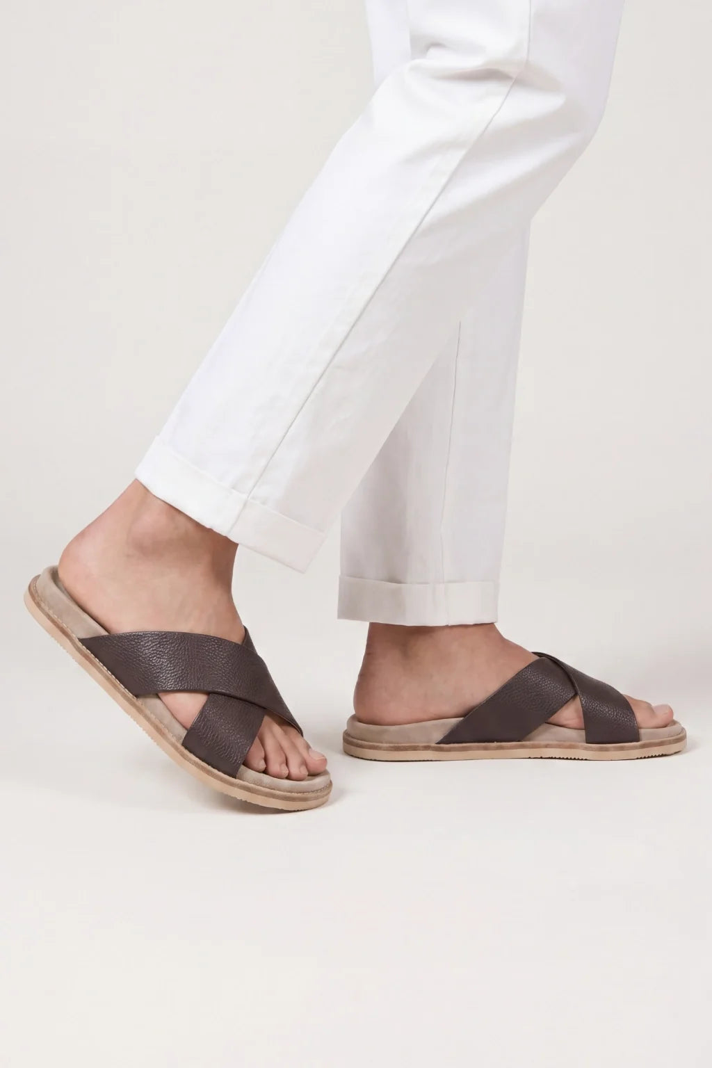 Brescaro Suède Cross Slide Dark Brown